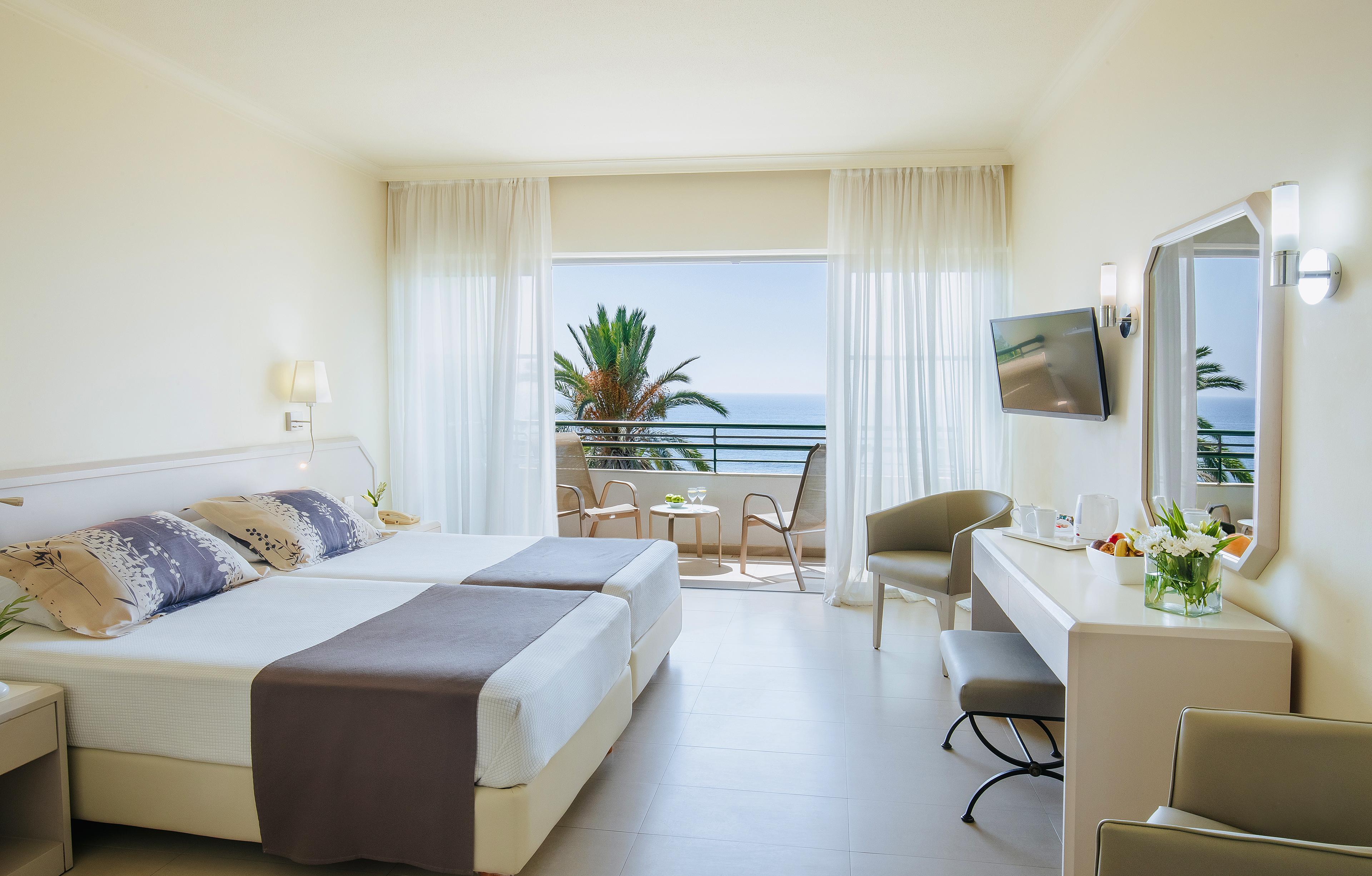 Louis Imperial Beach Paphos Exterior foto